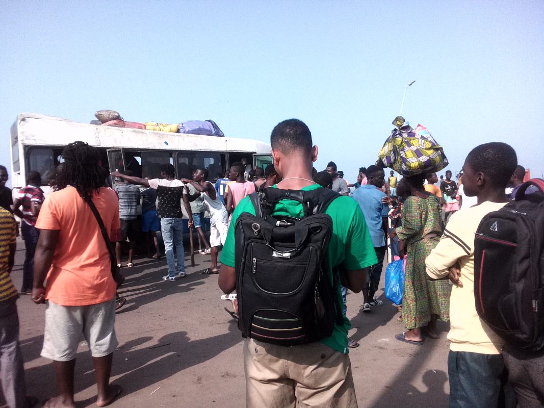 Article : Abidjan: Les apprentis gbaka perturbent la circulation pour l&rsquo;un des leurs tabassé