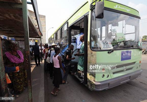 Article : Bus de la Société des transports abidjanais (Sotra),  On se bouscule malgré tout